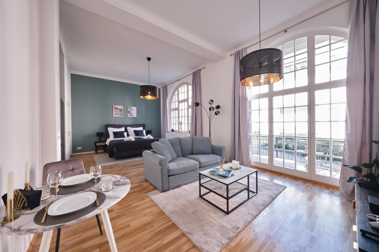 Historisches Deluxe Apartment Im Marianum นอยส์ ภายนอก รูปภาพ
