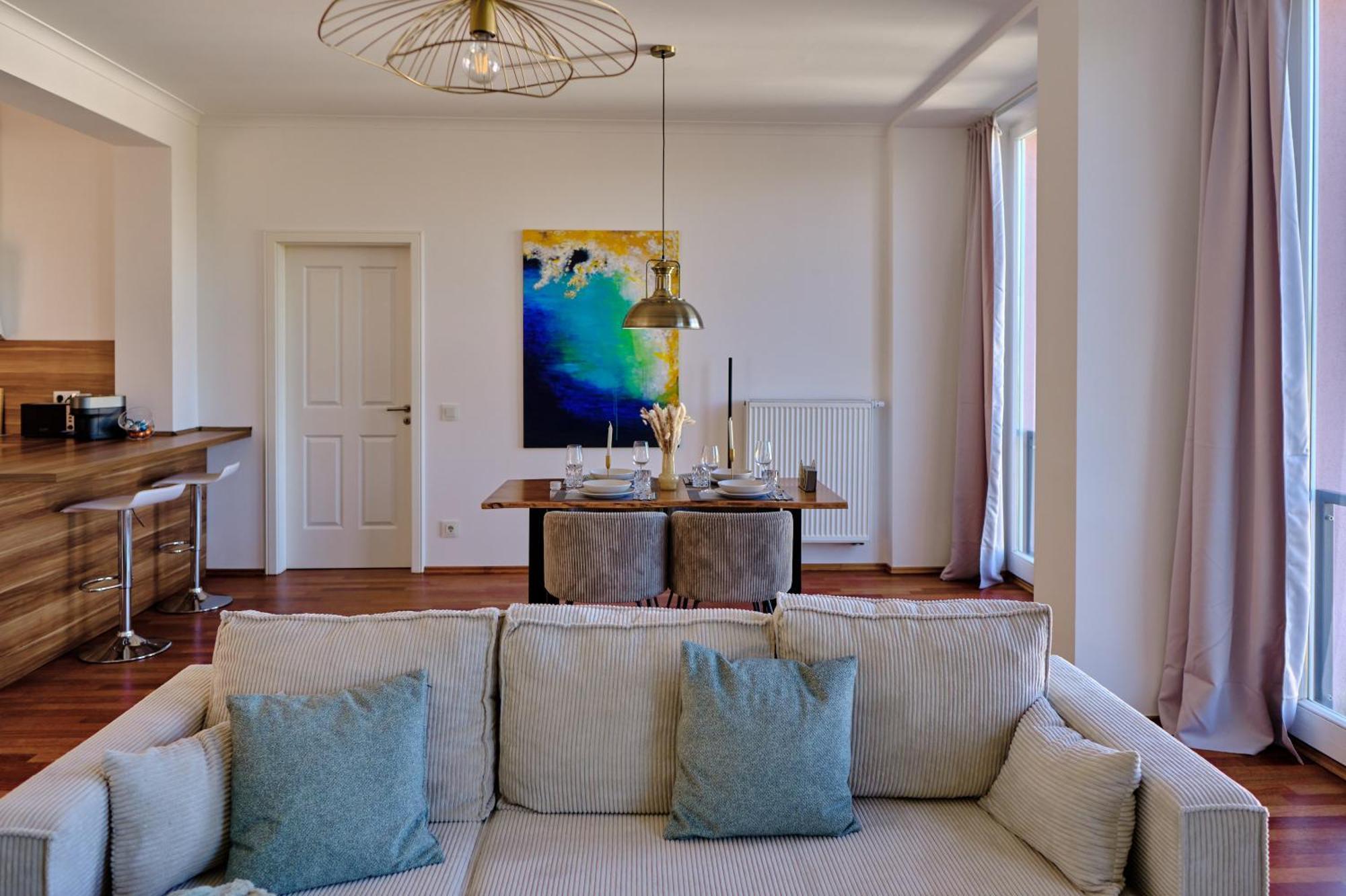 Historisches Deluxe Apartment Im Marianum นอยส์ ภายนอก รูปภาพ