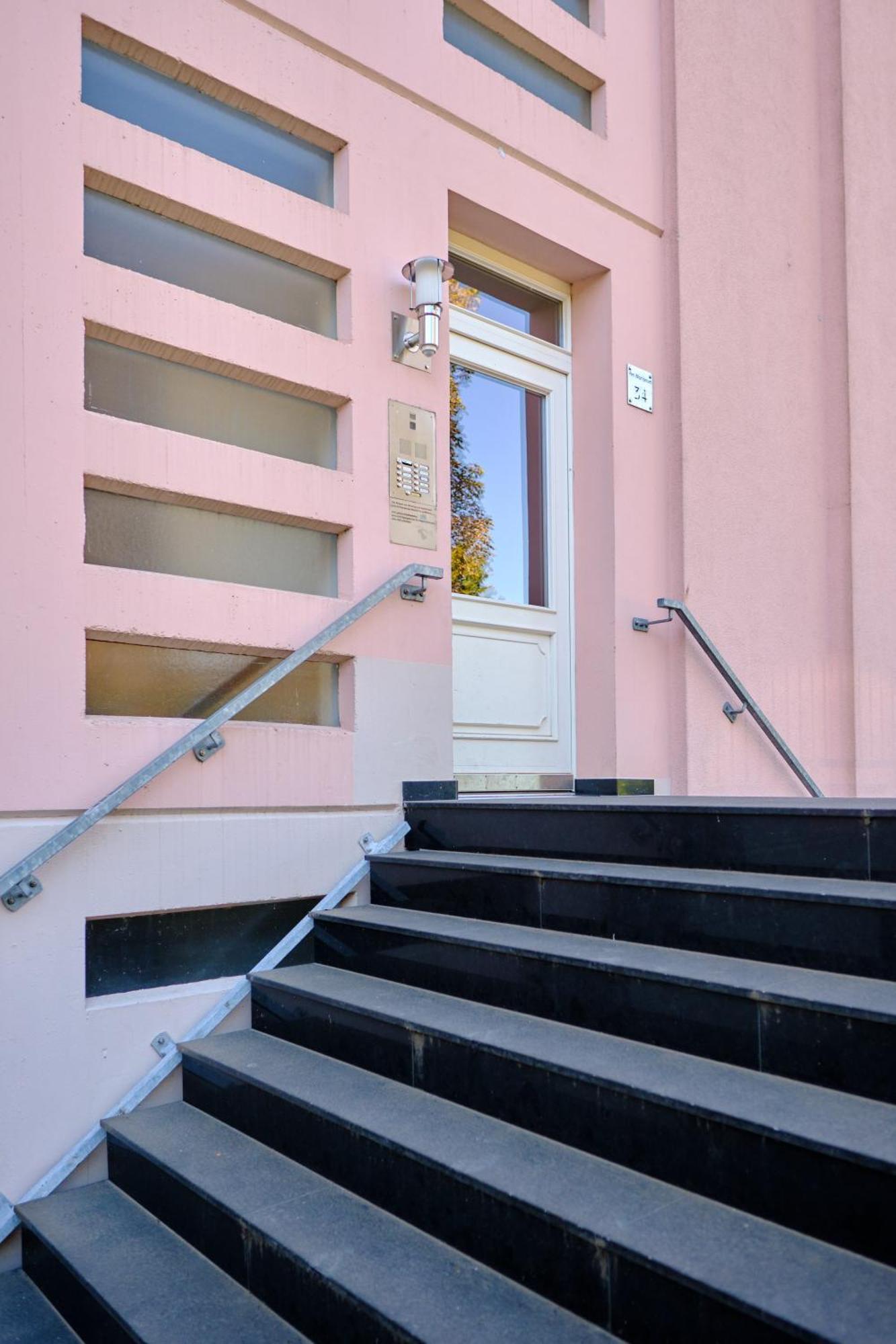 Historisches Deluxe Apartment Im Marianum นอยส์ ห้อง รูปภาพ