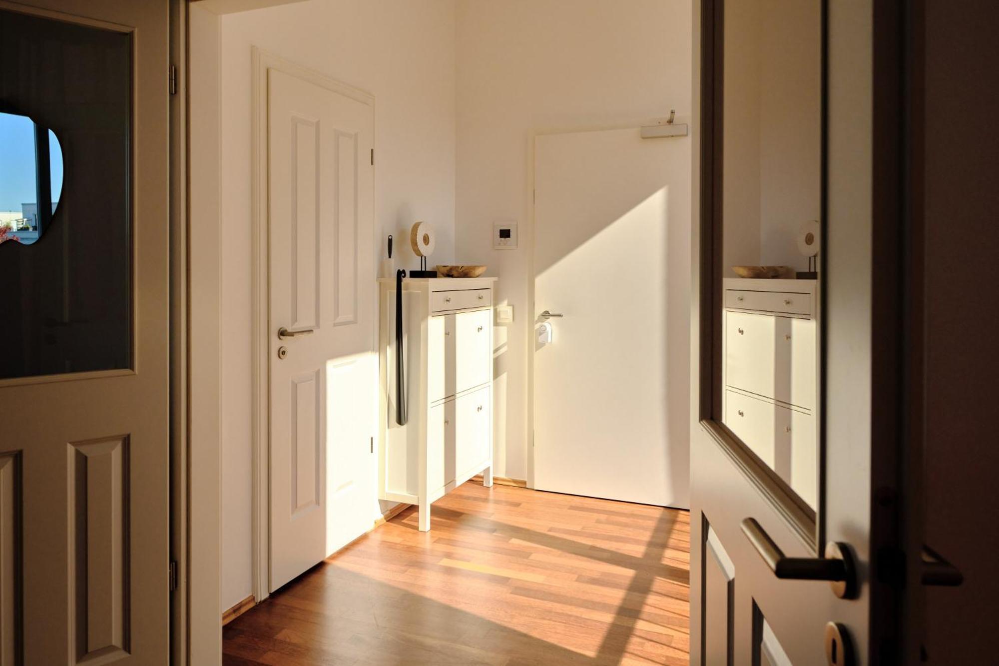 Historisches Deluxe Apartment Im Marianum นอยส์ ภายนอก รูปภาพ