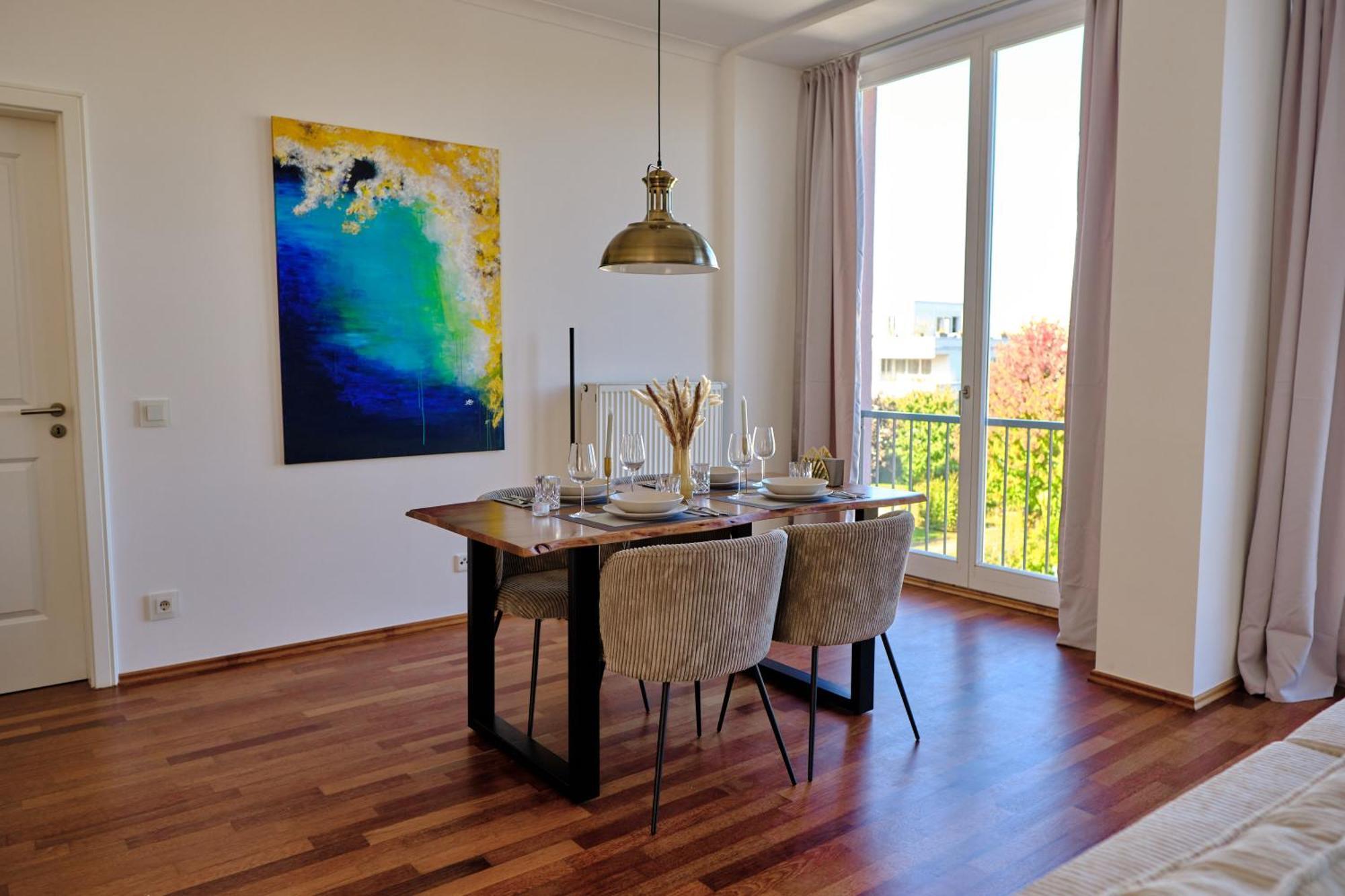 Historisches Deluxe Apartment Im Marianum นอยส์ ภายนอก รูปภาพ